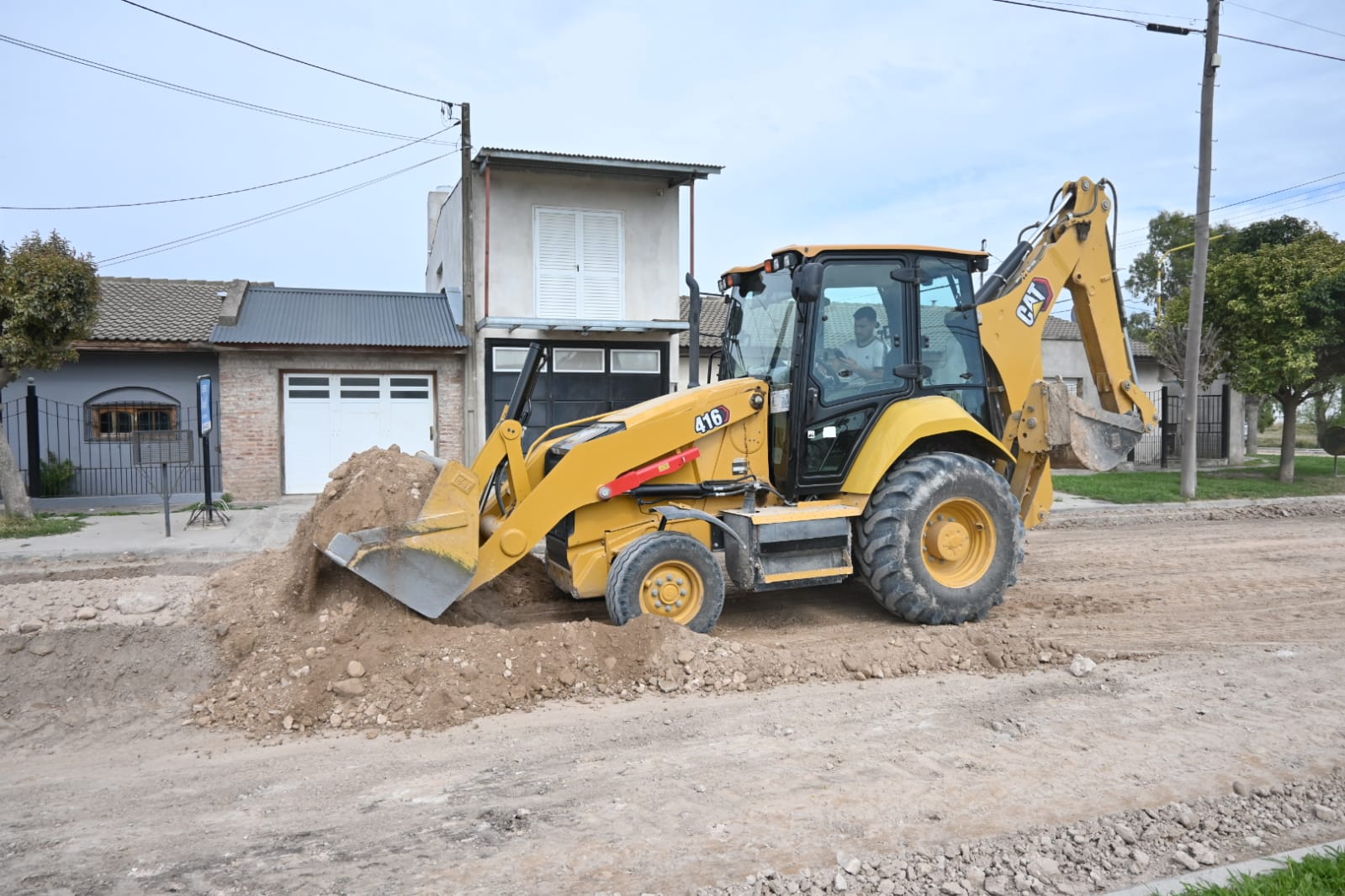 Septiembre en obra en Tres Arroyos: bacheo, pavimento y remodelación de plazas